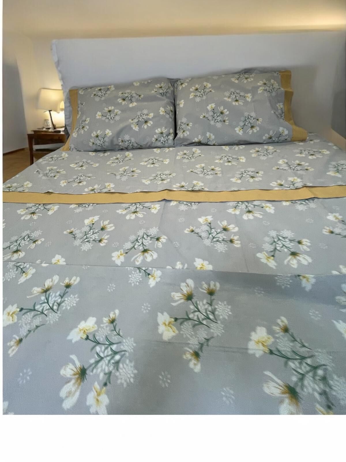 4 Parça Mavi Sarı Papatya  Desenli Nevresim Takımı